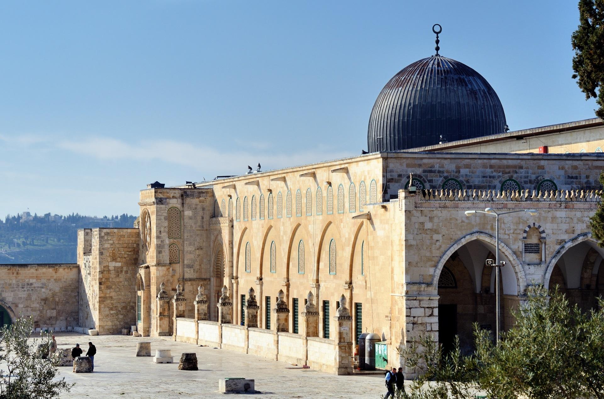 المسجد القبلي في حرم المسجد الأقصى في القدس المحتلة. (shutterstock)