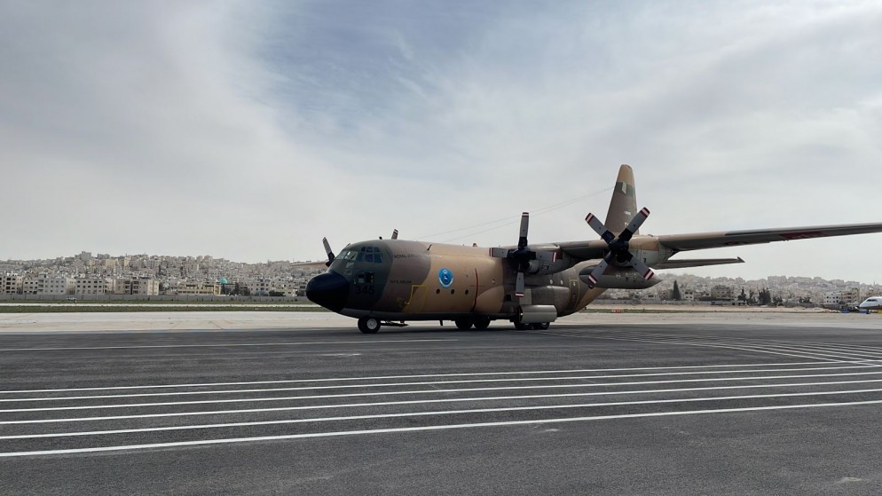 طائرة عسكرية في مطار ماركا العسكري. (المملكة)