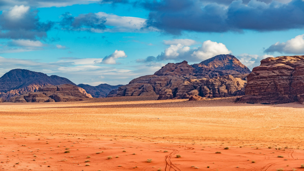 جبال وادي رم. (Shutterstock)