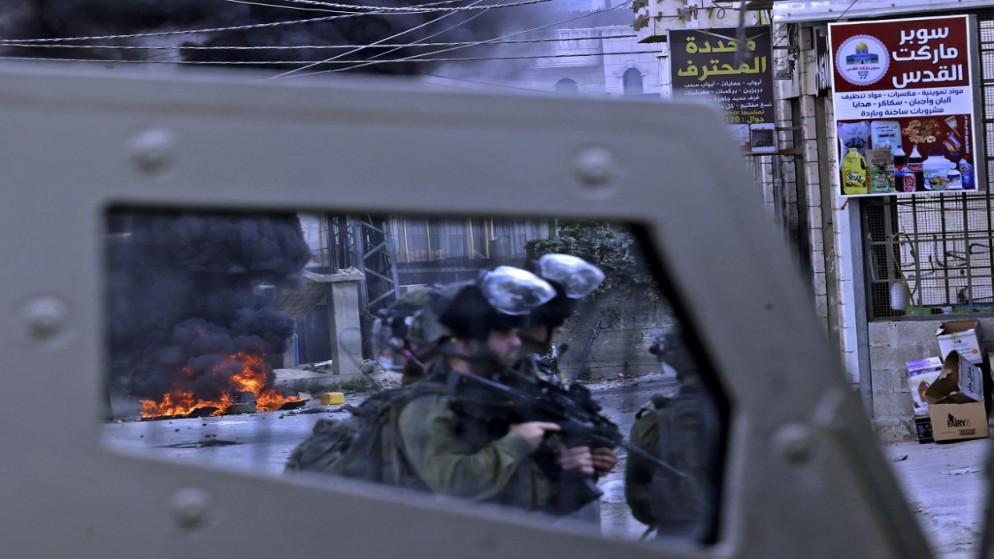 قوات الاحتلال الإسرائيلية خلال اقتحامات بالضفة الغربية المحتلة. (أ ف ب)