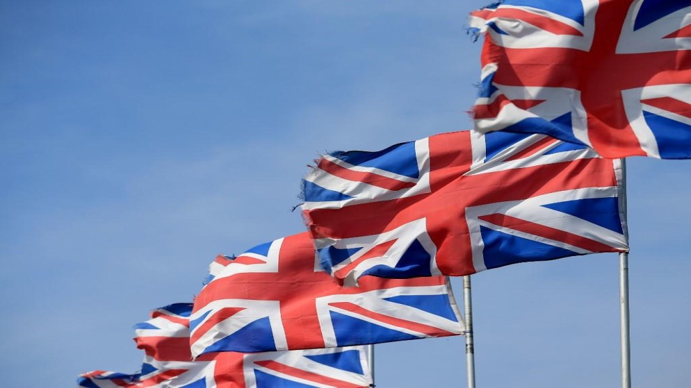 أعلام المملكة المتحدة تحلق في مدينة بوسطن شمال شرق إنجلترا. 18 نيسان 2019. (أ ف ب)