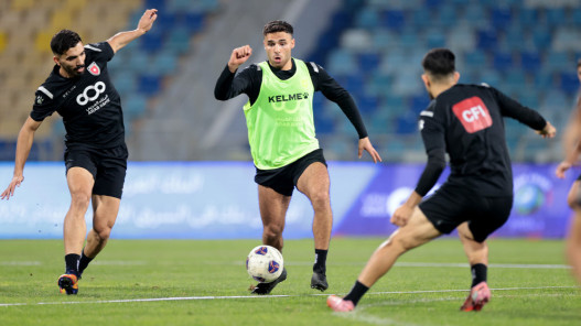  المنتخب الوطني لكرة القدم يلتقي نظيره منتخب مالي الثلاثاء 