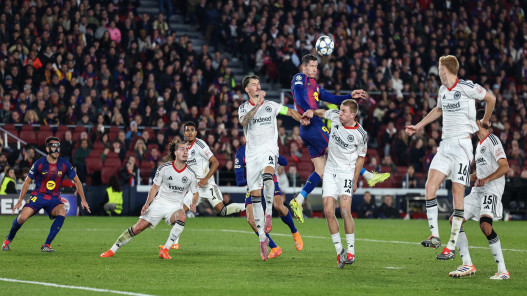  برشلونة يقلب الطاولة على فرانكفورت بهدفي كونديه في دوري أبطال أوروبا 