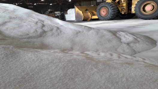  الخرابشة: نتفاوض لإنجاز اتفاقيتي امتياز لشركتين نقبتا عن الفوسفات بالريشة 