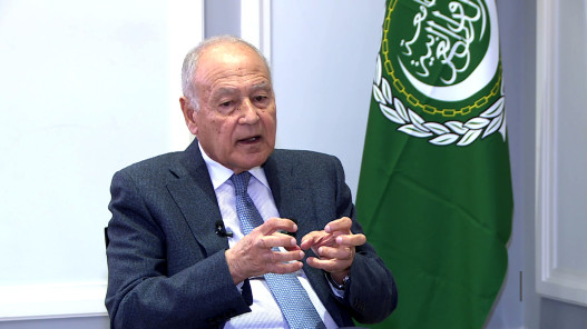  أبو الغيط يدعو إلى الوقف الفوري للتصعيد وتغليب لغة الحوار في اليمن 