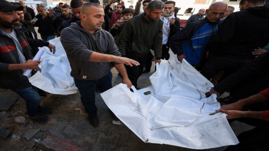  استشهاد فلسطيني وإصابة آخر مع تواصل إطلاق النار والقصف على قطاع غزة 