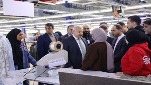  وزير العمل: النساء الأردنيات يشكلن الأغلبية العاملة في قطاع الألبسة 