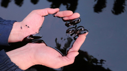  النفط يرتفع جراء تصاعد الاضطرابات في إيران 