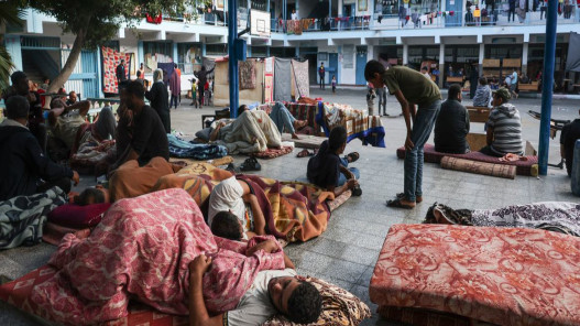  انتشار فيروسات متحورة في غزة وسط انهيار المناعة وضغط على المستشفيات 