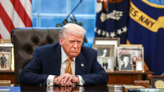  أكسيوس: ترامب قرر أخذ مزيد من الوقت للتفكير بشأن إيران 