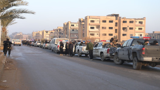  الجيش السوري ينتشر في مناطق سيطرة الأكراد في محافظة دير الزور 