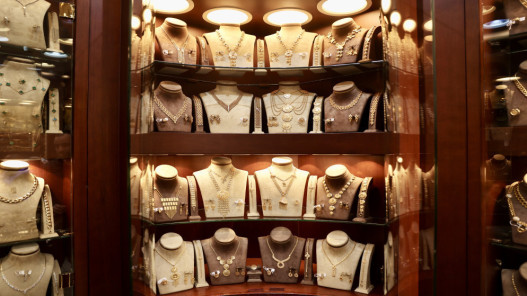  انخفاض سعر بيع غرام الذهب عيار 21 محليا 20 قرشا 