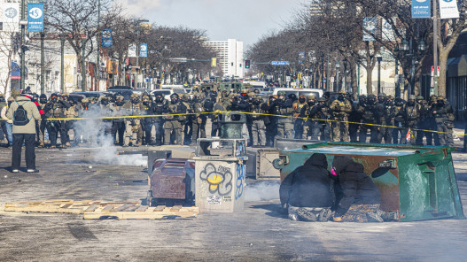  مقتل أميركي في مينيابوليس برصاص عناصر أمن فدراليين 