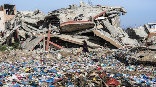  نسف مبان وإطلاق نار مكثف للاحتلال الإسرائيلي في مناطق عدة بغزة 