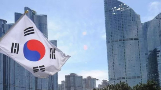  كوريا الجنوبية توقع اتفاقا مع النرويج لتوريد نظام صواريخ متعددة الإطلاق 