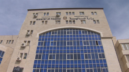  مركز الاتصال الحكومي الفلسطيني: 68% من دخل دولة فلسطين يتم احتجازه 