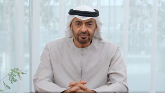  الرئيس الإماراتي يتلقى اتصالا من بوتين لمناقشة الاعتداءات الإيرانية على الأراضي العربية 