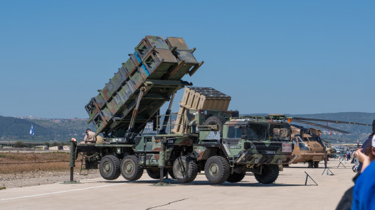  وسائل إعلام: إسرائيل تقر أكثر من 800 مليون دولار لشراء معدات عسكرية "طارئة" 