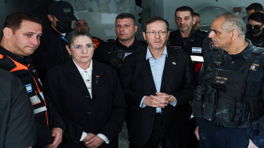  الرئيس الإسرائيلي يتوعد إيران "بمزيد من الدمار" 