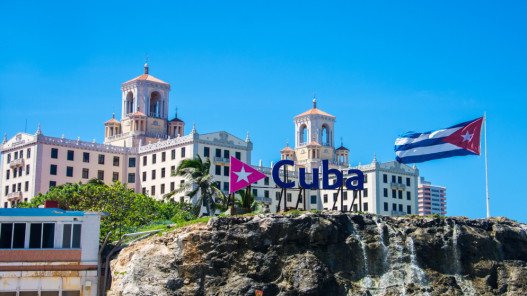  الرئيس الكوبي يتعهد بـ"مقاومة منيعة" في ضوء تهديد ترامب بالاستيلاء على الجزيرة 