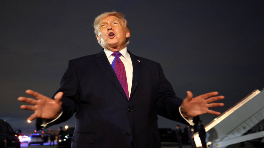  وول ستريت جورنال: ترامب يعارض شن مزيد من الضربات لمواقع الطاقة الإيرانية 