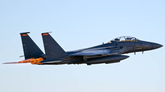  صحيفة نقلا عن وسطاء: إيران لم تطلب تعليق الضربات على مواقع الطاقة 