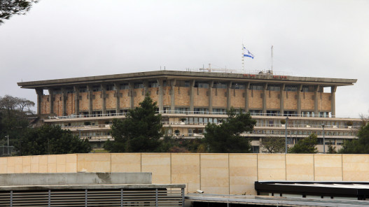  البرلمان الإسرائيلي يقر ميزانية 2026  بزيادة هائلة في الإنفاق الدفاعي 