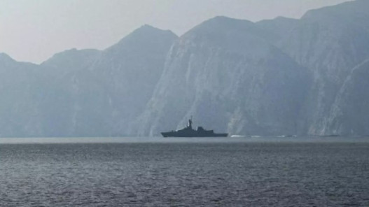  ناقلة غاز ترفع علم الهند تعبر مضيق هرمز 