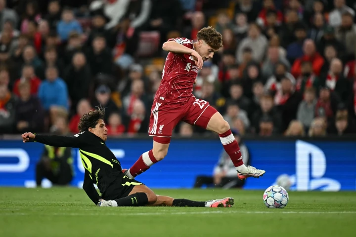 ليفربول يقلب الطاولة على أتلتيكو مدريد ويهزمه 2-1